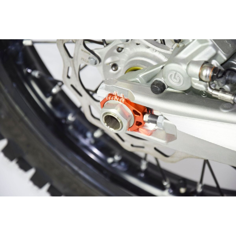 Blocs axe SCAR Racing orange – Tendeurs de chaîne alu - KTM EXC 125, KTM EXC 250 et KTM EXC 250 TBI